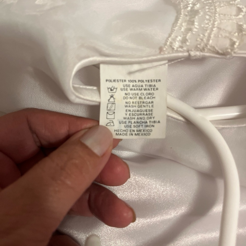 Baby Girl White Christening Baptism Short Sleeve Round Neck Gown & Bonnet Sz 18M - Picture 4 of 5